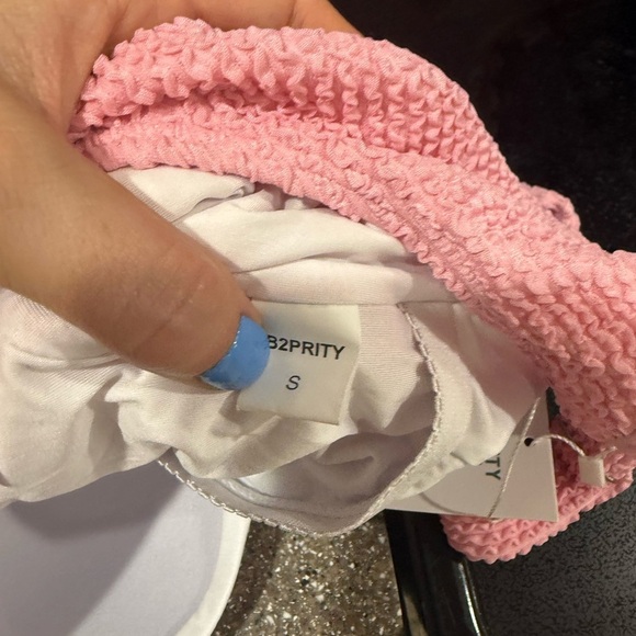 Pink Textured Women's Swimsuit - Picture 3 of 6